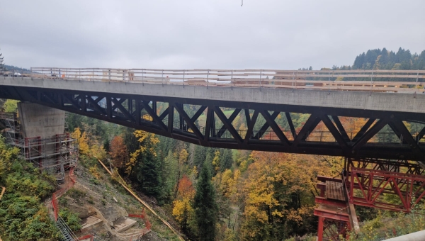 Le nouveau pont entre Villars et Gryon commence à se montrer